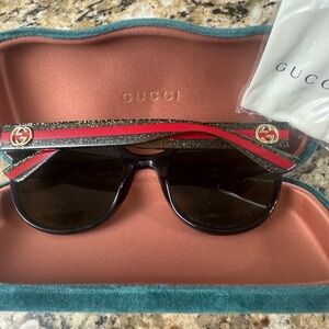 New Gucci sunglasses